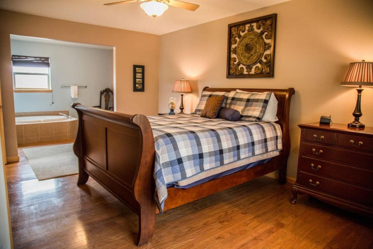 Twin Owls Lodge, Great For Families Master Bedroom, Loft, Full Kitchen, Dogs Ok Estes Park Dış mekan fotoğraf